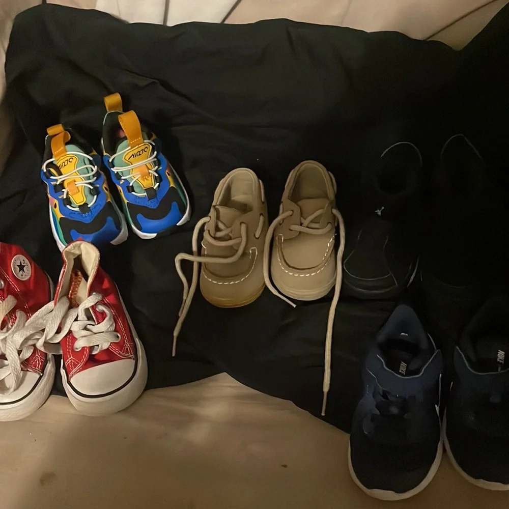 Size 4c - Picture 3 of 3